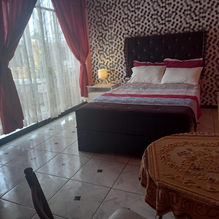 Hostal Luren Наска Экстерьер фото